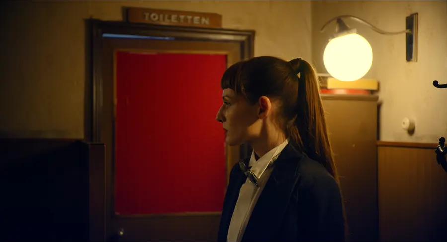 Karneval der Kellner — still 6